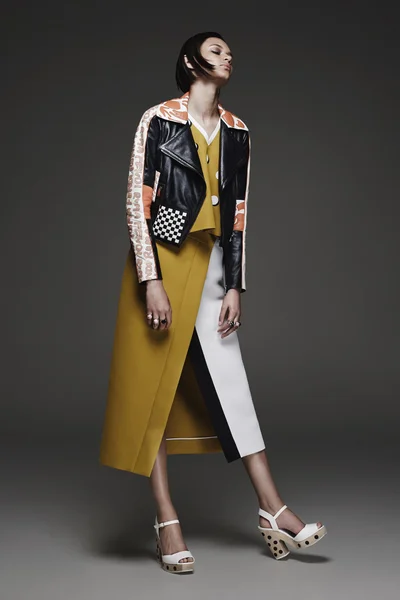 Look 3